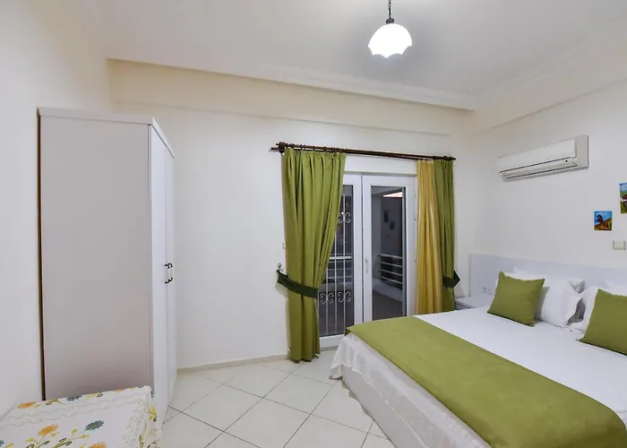 Infinity Mavi فيلة