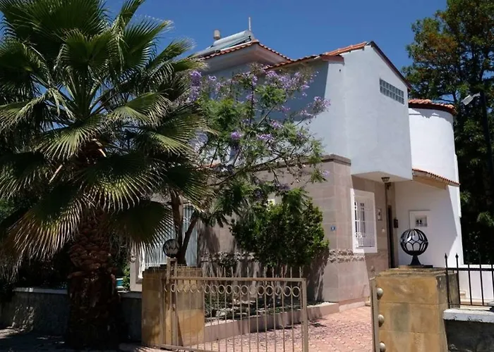 Infinity Mavi فتحية